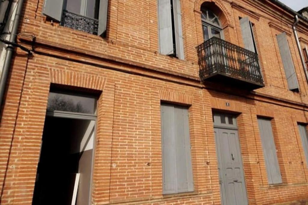 Le Cours Foucault - 3 Appartements - 8 Couchages Montauban Kültér fotó